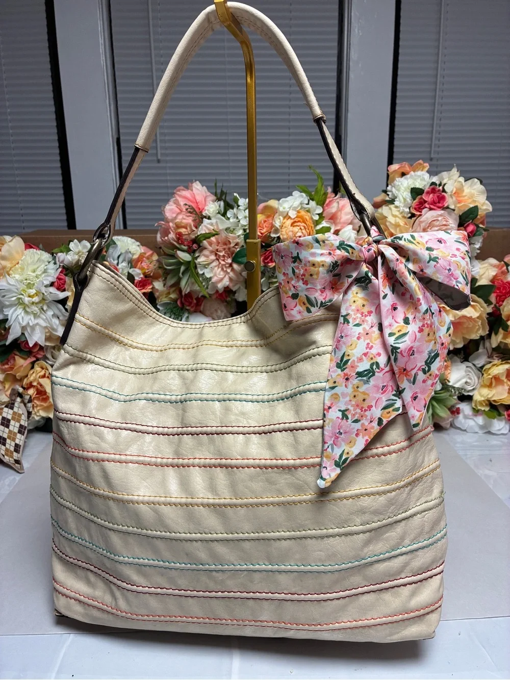 AXCESS Rainbow Stitch Hobo Shoulder Bag Cream Floral Lining Matching Wallet Set